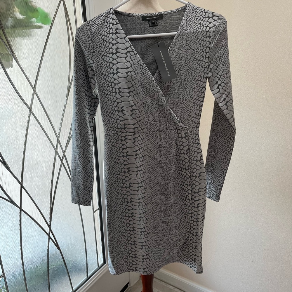 French Connection Long Sleeve Snake Jacquard Dress. - Picture 3 of 11